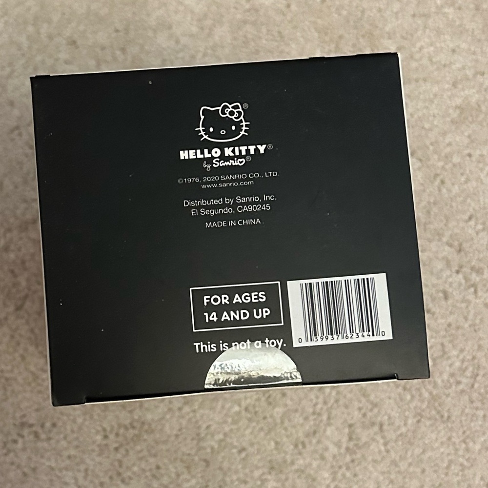 hello kitty limited edition line art edition vinyl figure - Picture 6 of 10